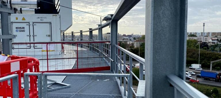 data centre grp handrail