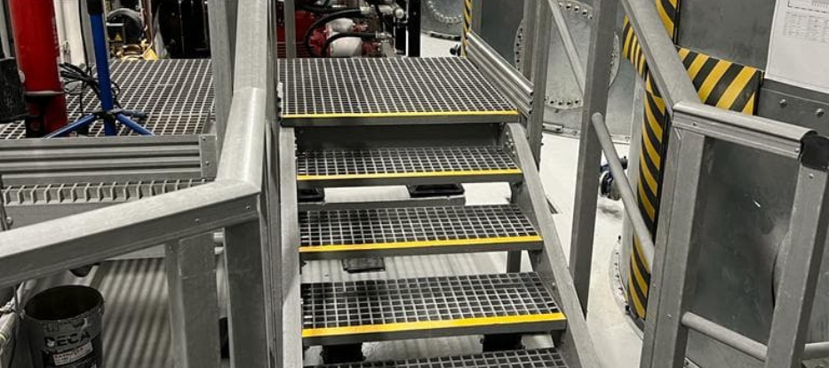 GRP RAISED ACCESS FLOORING (2)