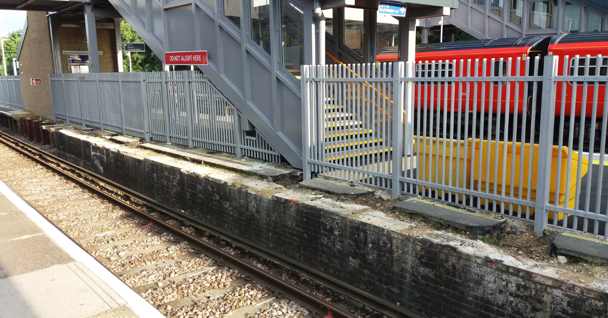 GRP Palisade Fencing